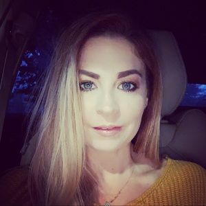 Meet your Posher, Desiree